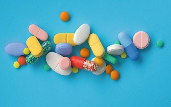 چرا قرص های آنتی بیوتیک با هم تداخل دارند؟ چرا قرص های آنتی بیوتیک با هم تداخل دارند؟