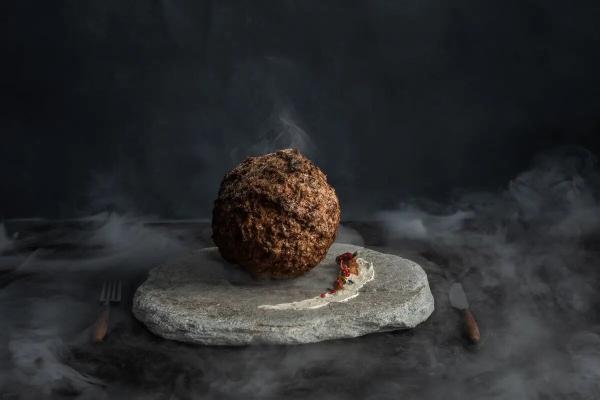رونمایی از نخستین کوفته ماموت دنیا؛ غذایی که هیچ کس اجازه خوردن آن را ندارد